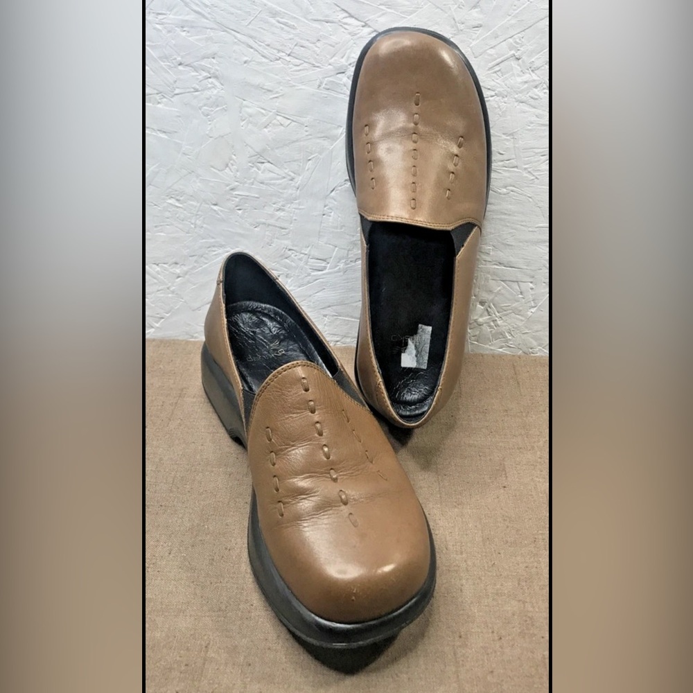 Dansko Minuet Women's Clogs Brown Leather Size 7.5-8 EURO 38 Made in Morocco